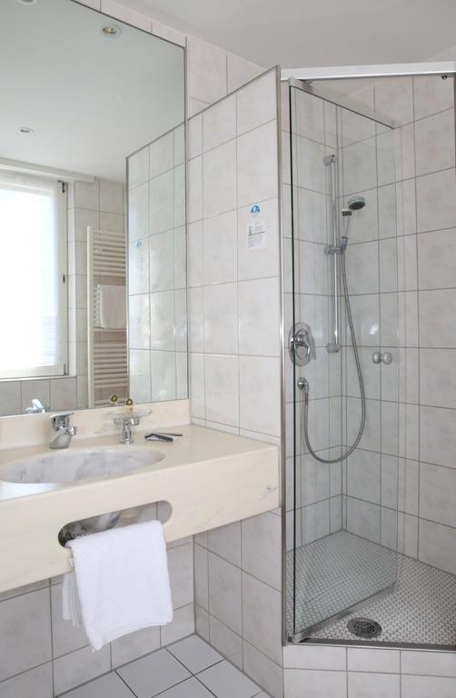 Hotel Zum Weissen Roessel Валдорф Стая снимка